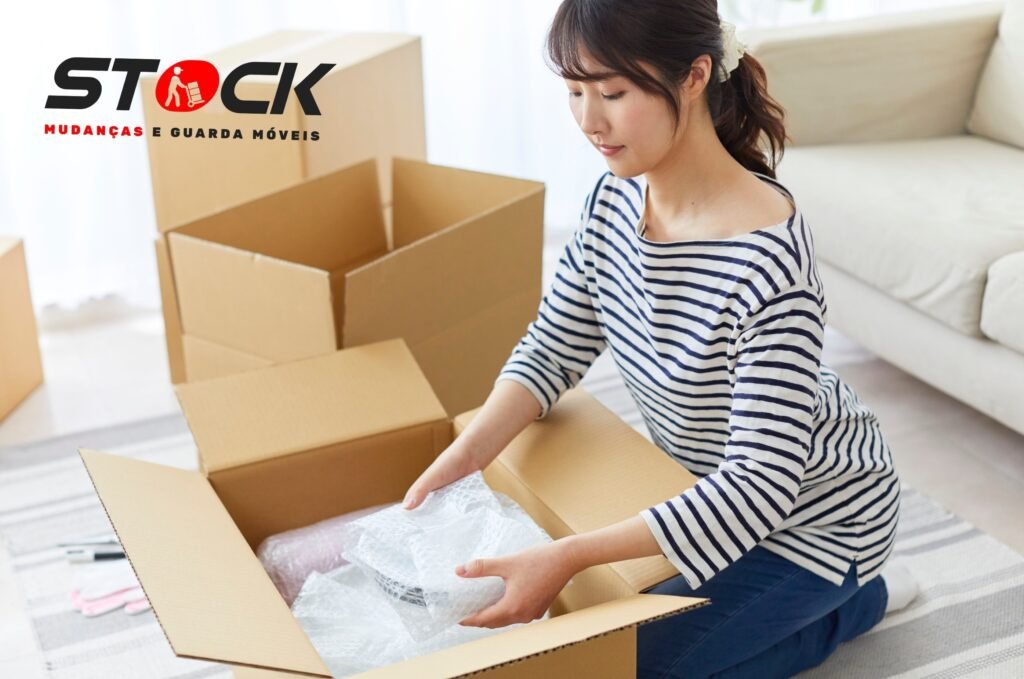 Somos uma empresa de mudanças que embala tudo RJ-Stock Mudanças Rio de Janeiro
