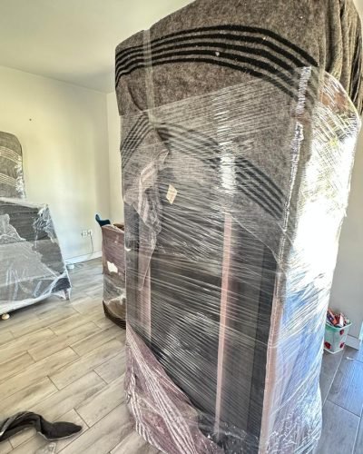 Trabalhos de Embalagem de Mudanças - Empresa de Mudanças Stock Mudanças RJ