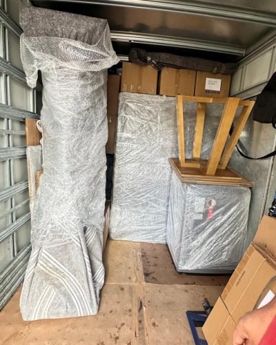 Trabalhos de Embalagem de Mudanças - Empresas de Mudanças Stock Mudanças RJ